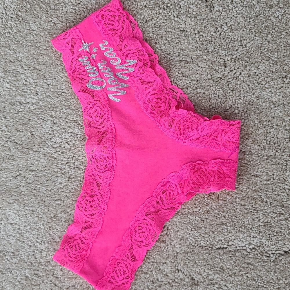 Pink cheeky panty